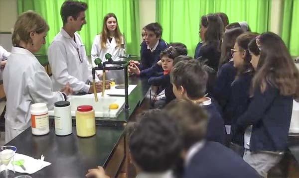 Clase de ciencias de los alumnos de 3º de ESO del Colegio Arturo Soria