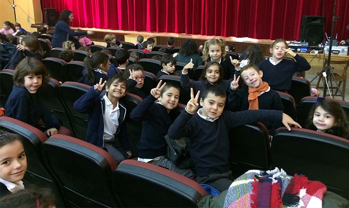 Los alumnos de 1º y 2º de Primaria del Colegio Arturo Soria, han asistido a la representación teatral “El Flautista de Hamelín”